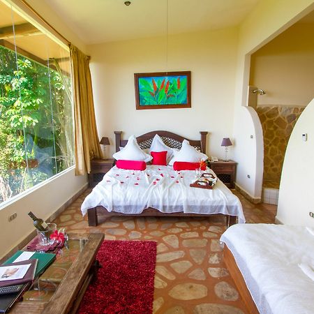 Issimo Suites Boutique Hotel & Spa - Adults Only Manuel Antonio Kültér fotó