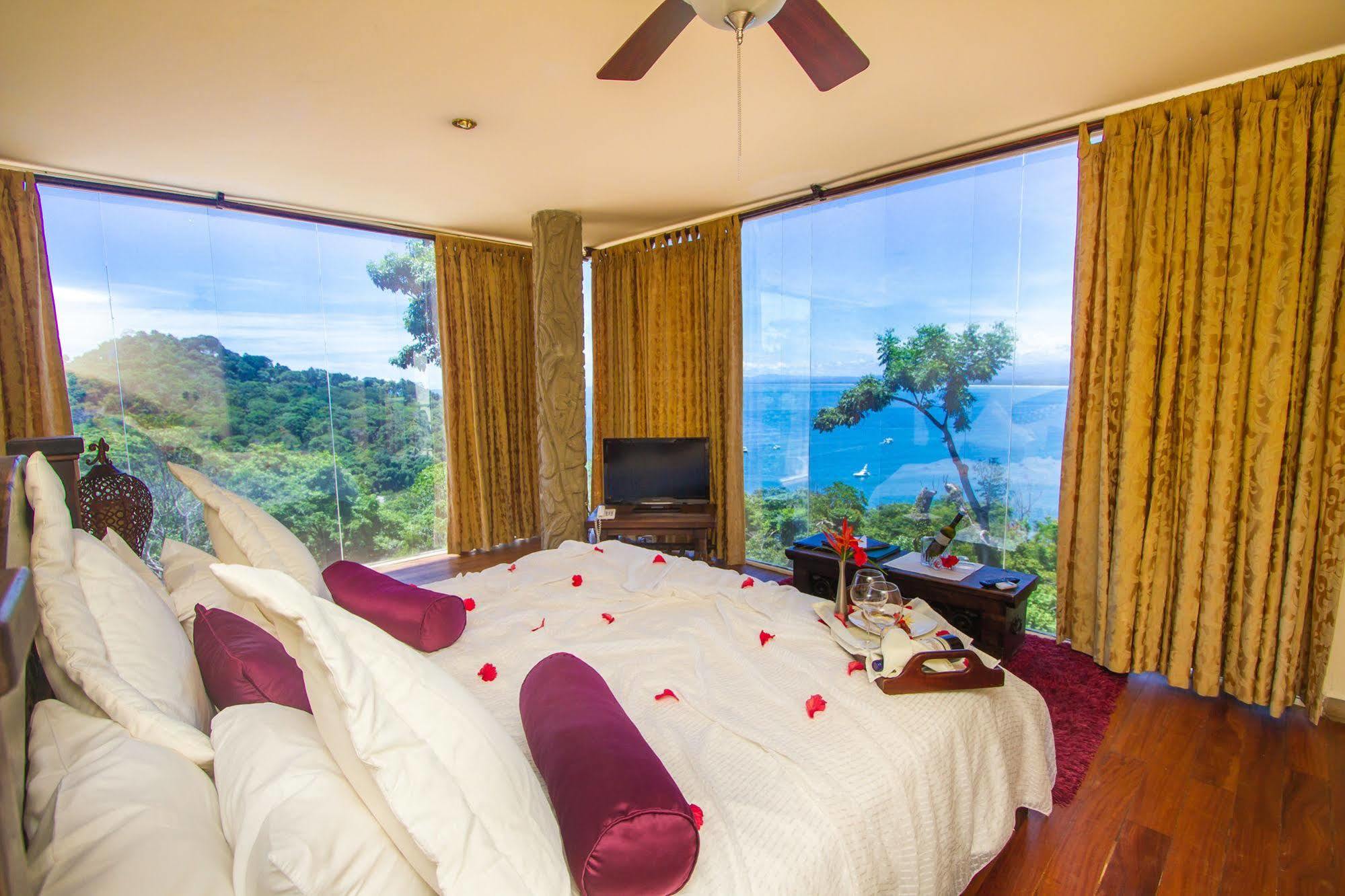 Issimo Suites Boutique Hotel & Spa - Adults Only Manuel Antonio Kültér fotó
