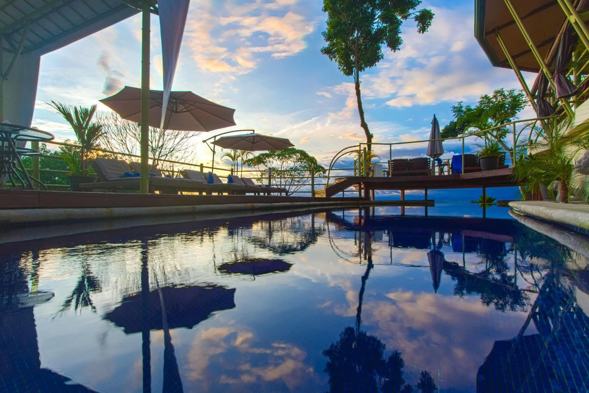 Issimo Suites Boutique Hotel & Spa - Adults Only Manuel Antonio Kültér fotó